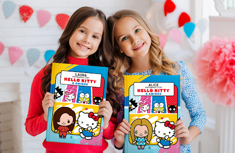 Colorindo o livro personalizado da Hello Kitty e Amigos