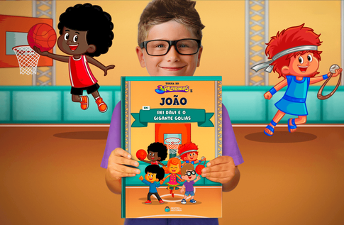 Foto de uma criança com sua Coleção Fé e Confiança